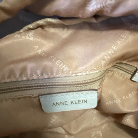 Anne Klein Melissa Weekender Travel Duffle Bag w/ Wristlet & Crossbody Strap VGC - Picture 14 of 16